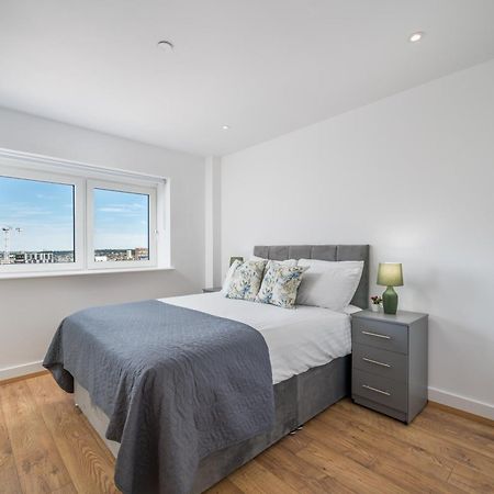 Skyvillion - London River Thames Top Floor Apartments By Woolwich Ferry, Mins To London Excel, O2 Arena , London City Airport With Parking Londres Exterior foto