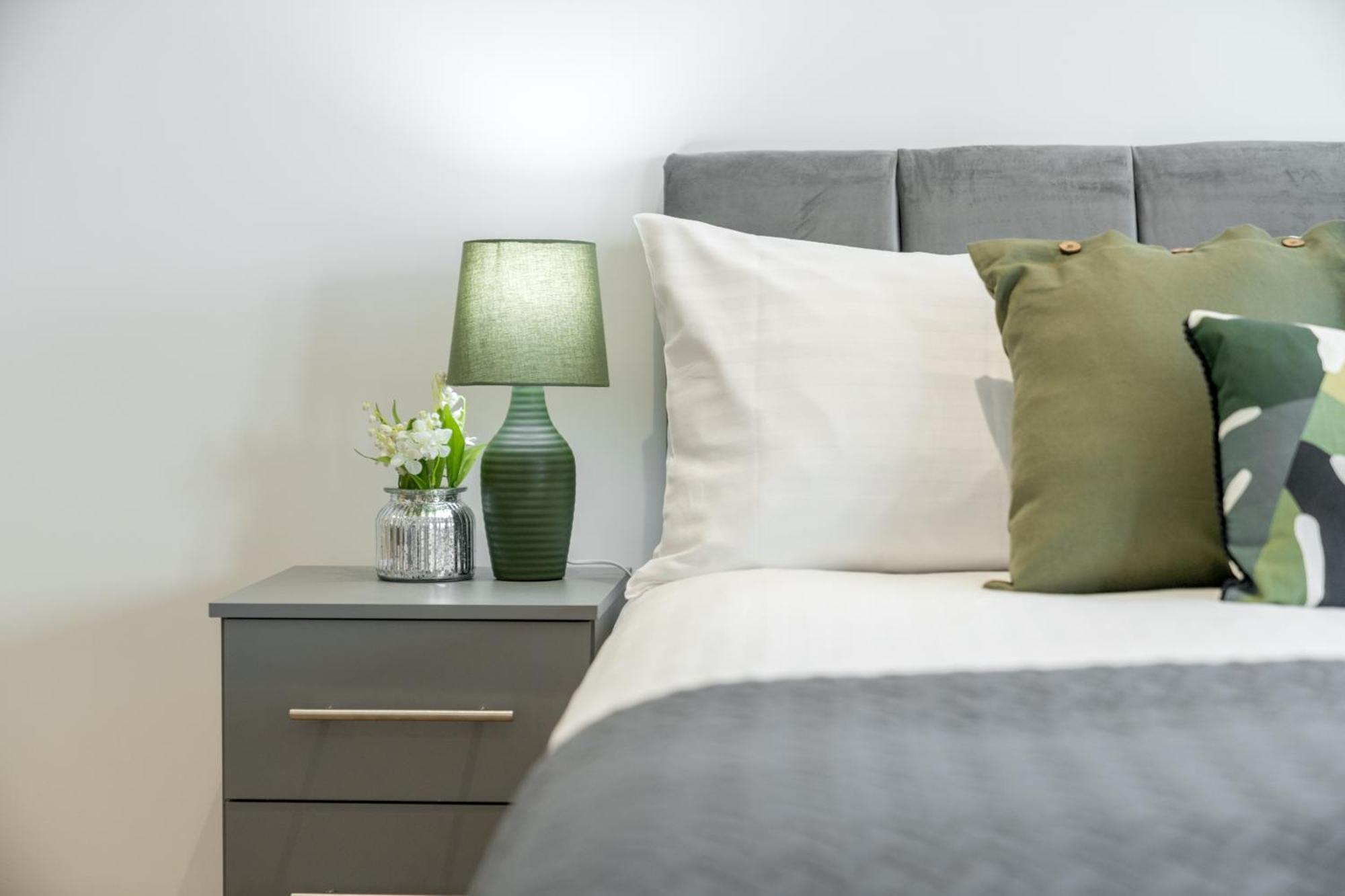 Skyvillion - London River Thames Top Floor Apartments By Woolwich Ferry, Mins To London Excel, O2 Arena , London City Airport With Parking Londres Exterior foto