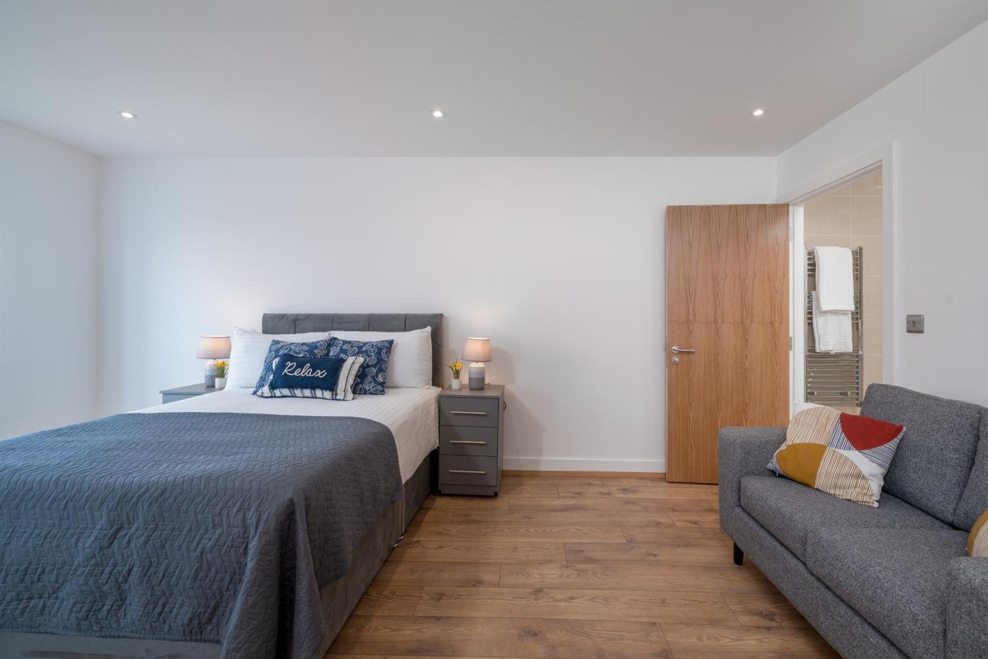 Skyvillion - London River Thames Top Floor Apartments By Woolwich Ferry, Mins To London Excel, O2 Arena , London City Airport With Parking Londres Exterior foto